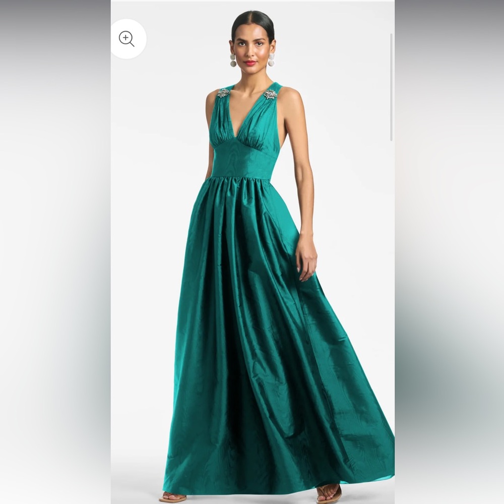 SB Kenzia Gown Color Dragonfly